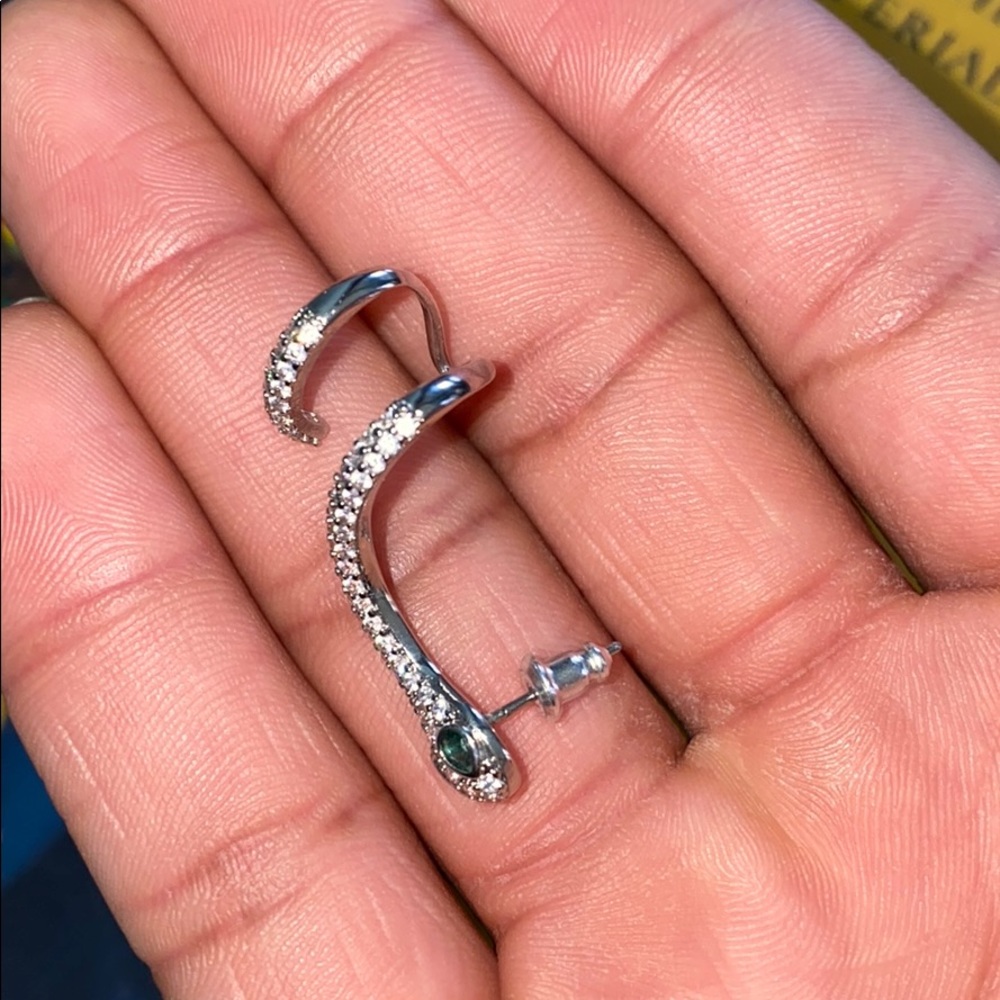 snake earring - Picture 2 of 2